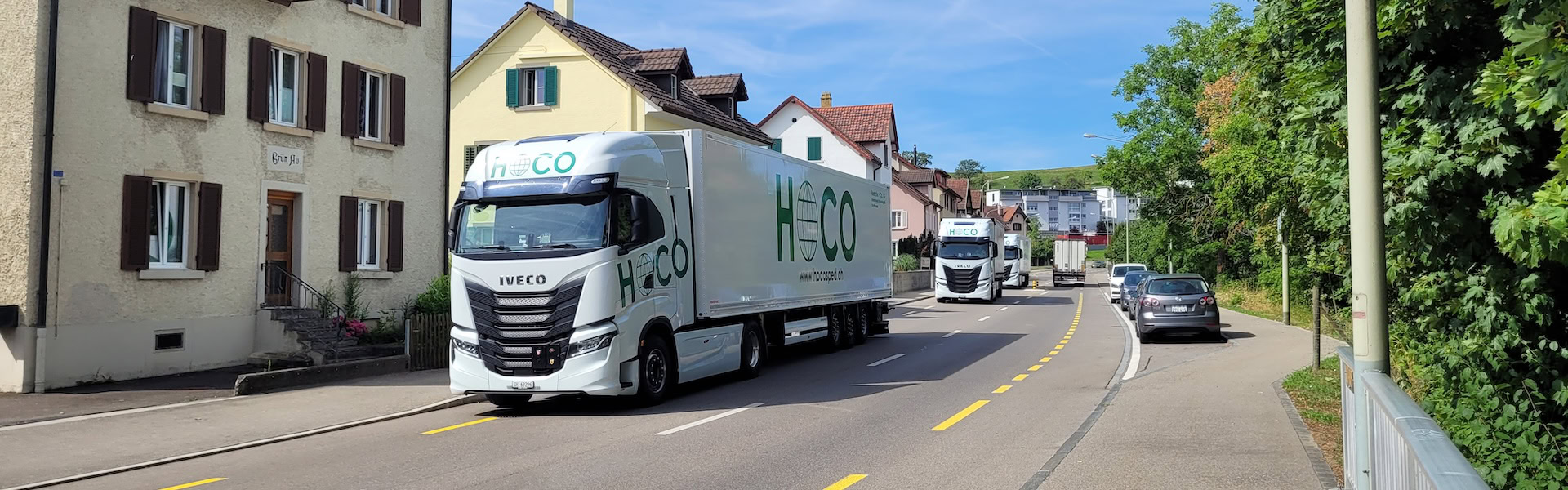 HERO LKWs auf Strasse